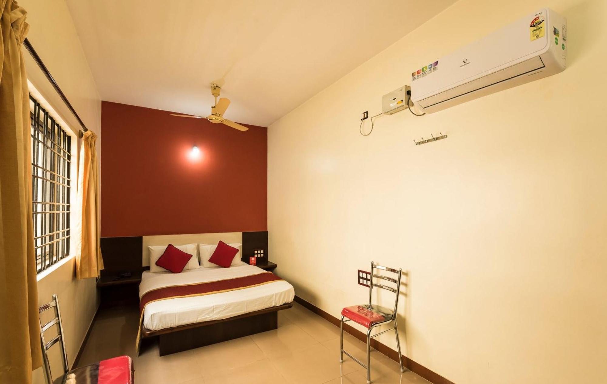 Hotel O Sri Venkatesha Residency Chikmagalūr Exteriör bild