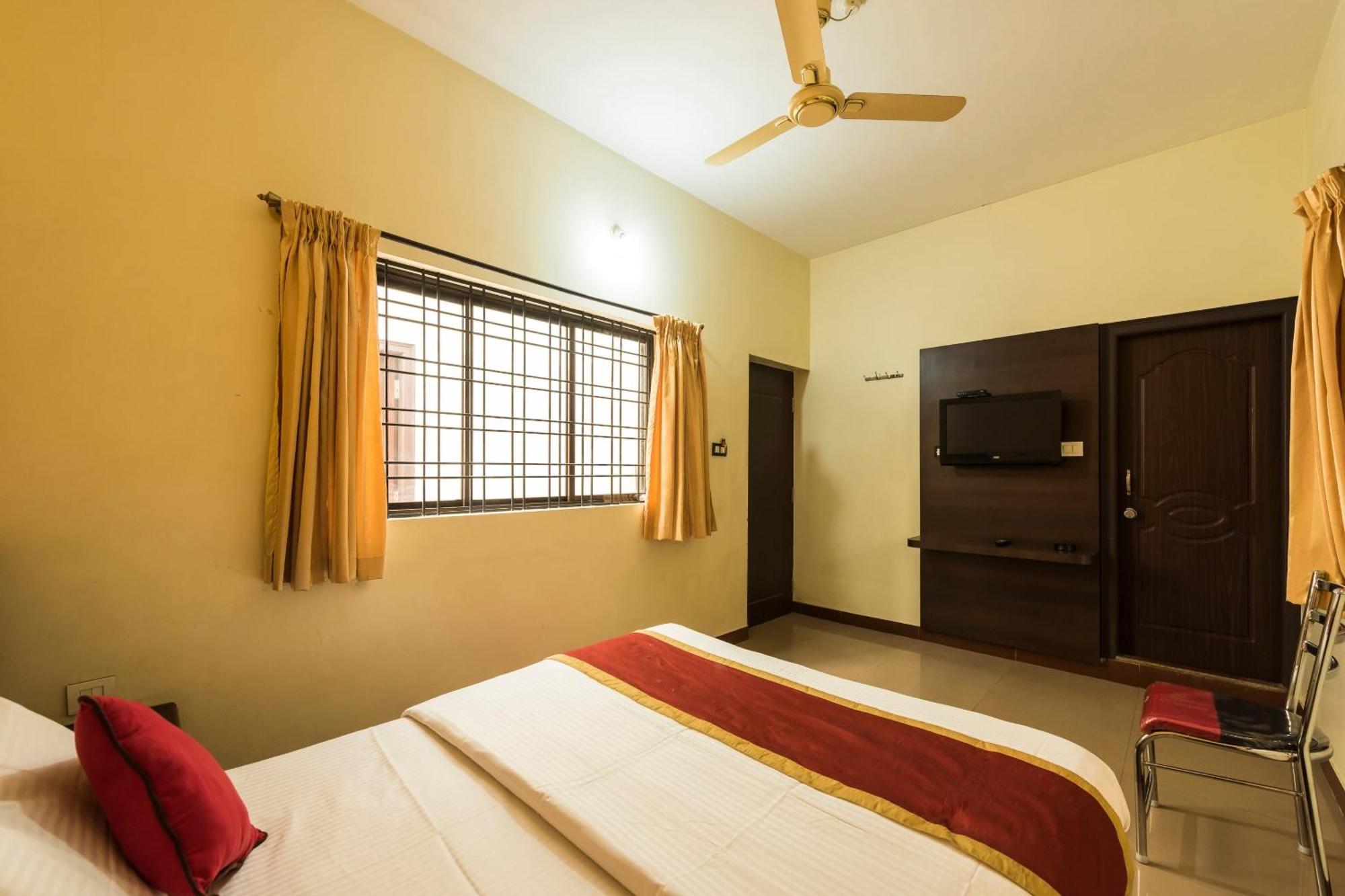 Hotel O Sri Venkatesha Residency Chikmagalūr Exteriör bild